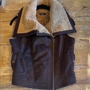 Joe & Elle Women's Plush Tan Teddy Vest